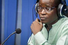 Un journaliste libérien meurt trois semaines après avoir été agressé par la garde présidentielle