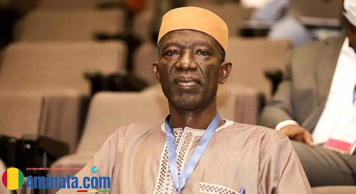 Guinée : un politicien agresse un animateur en pleine émission